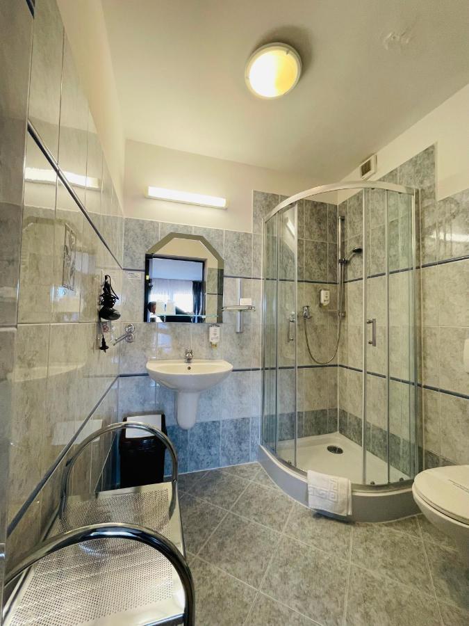 Golabek Leba Hotel Eksteriør billede