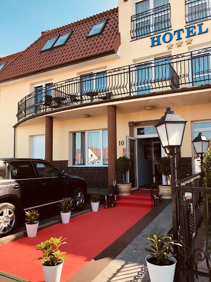 Golabek Leba Hotel Eksteriør billede